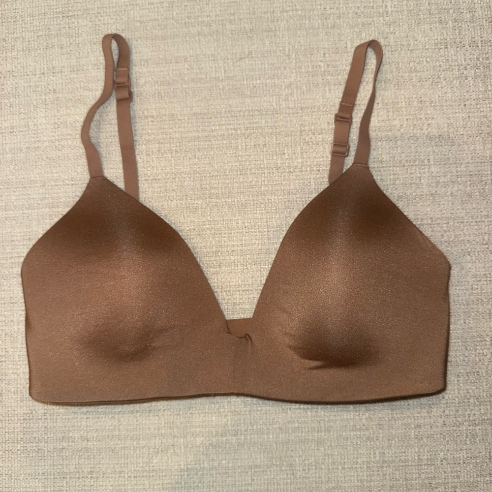 SKIMS Wireless Form T-Shirt Bra